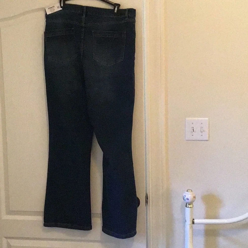 Nicole Miller Women's Flare Blue Jeans - Picture 4 of 5
